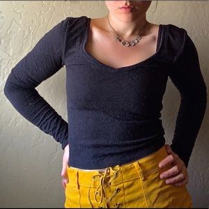 Long sleeve fitted crop top